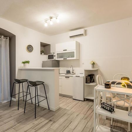 Apartments And Rooms Villa Lina スプリト エクステリア 写真