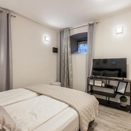 Apartments And Rooms Villa Lina スプリト エクステリア 写真