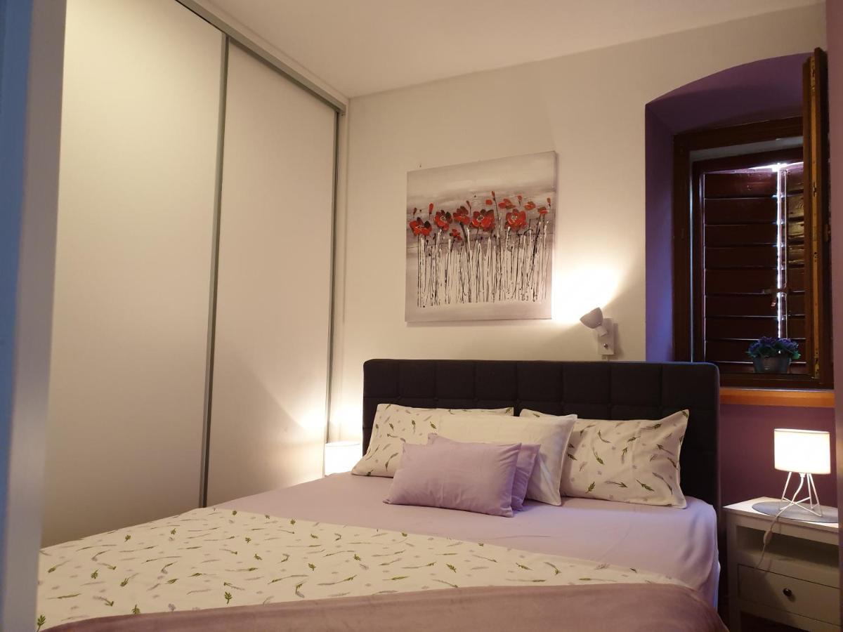 Apartments And Rooms Villa Lina スプリト エクステリア 写真