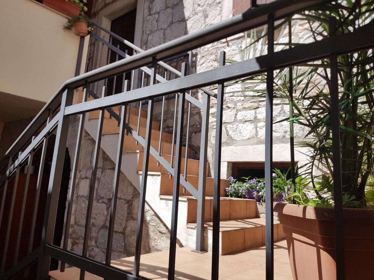 Apartments And Rooms Villa Lina スプリト エクステリア 写真