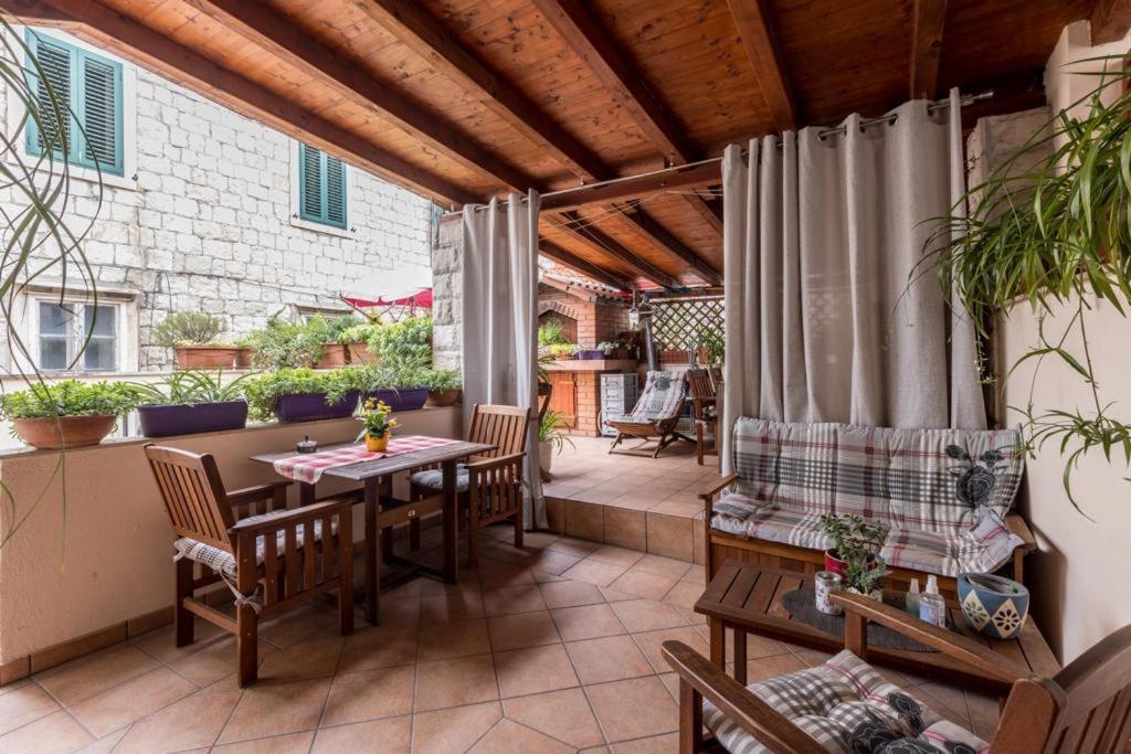 Apartments And Rooms Villa Lina スプリト 部屋 写真