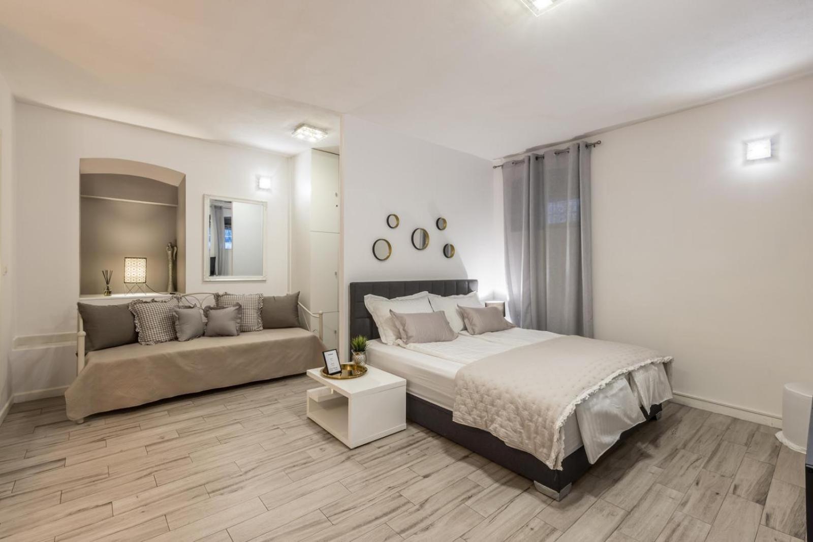 Apartments And Rooms Villa Lina スプリト エクステリア 写真
