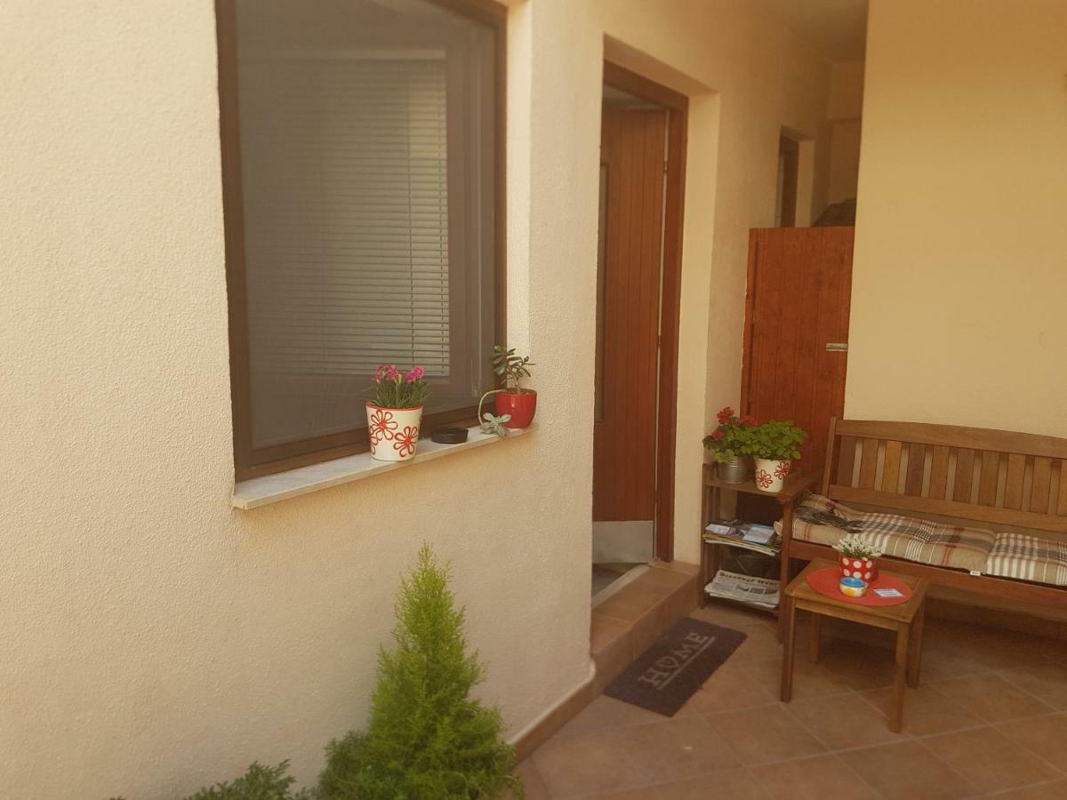 Apartments And Rooms Villa Lina スプリト エクステリア 写真
