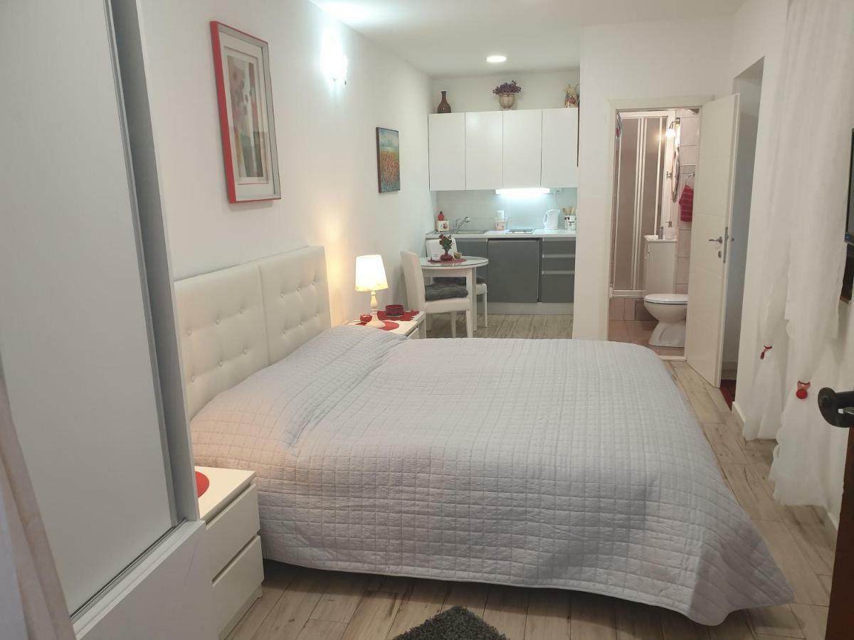 Apartments And Rooms Villa Lina スプリト エクステリア 写真