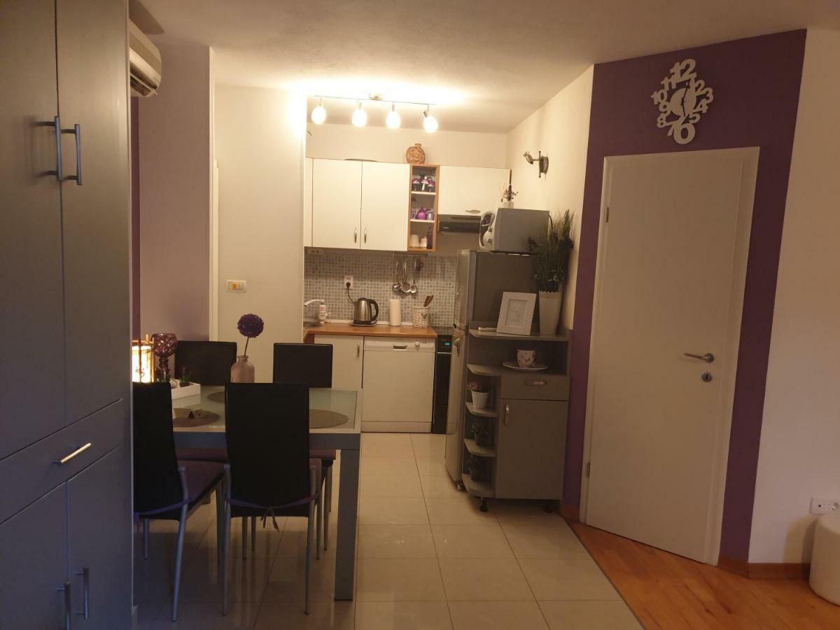 Apartments And Rooms Villa Lina スプリト エクステリア 写真